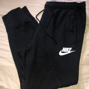 Nike joggers/sweatpants